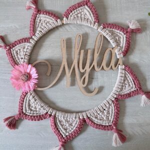 Couronnes Personnalisées en Macramé